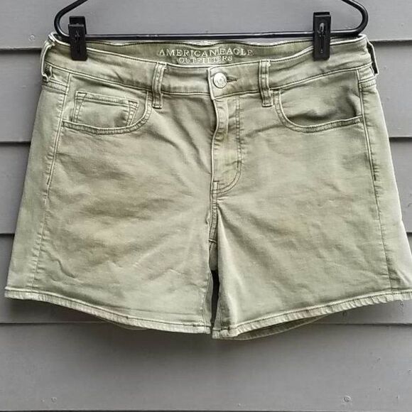 American Eagle Olive Green Shorts size 12 - Picture 1 of 7